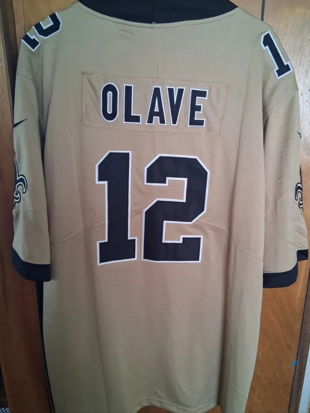 Mystery Sports Card With Chris Olave New Orleans Saints Gold XXl Jersey